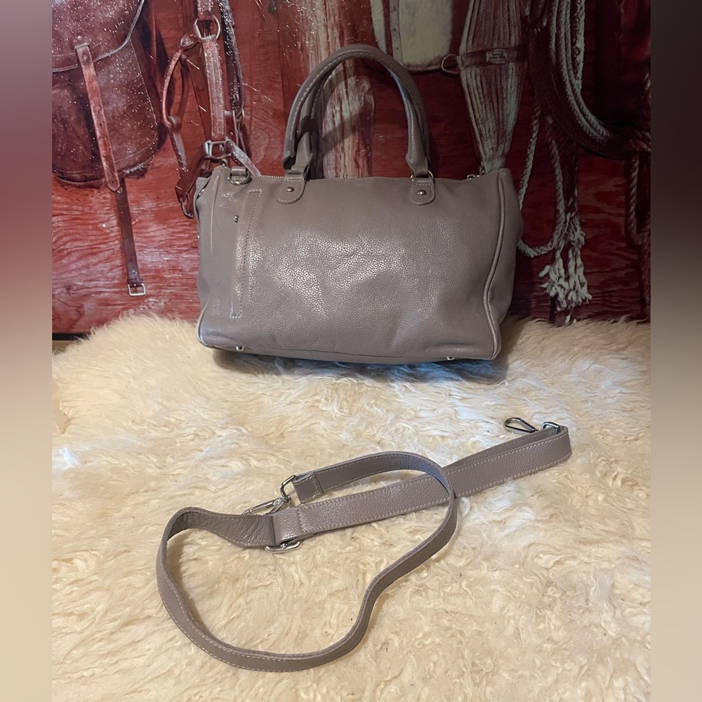 Roots Grace gray leather bag